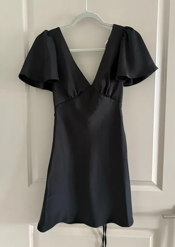 Showpo Satin Black Dress Tie - Image 3