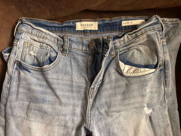 PacSun Boyfriend Jeans Ripped - Image 2