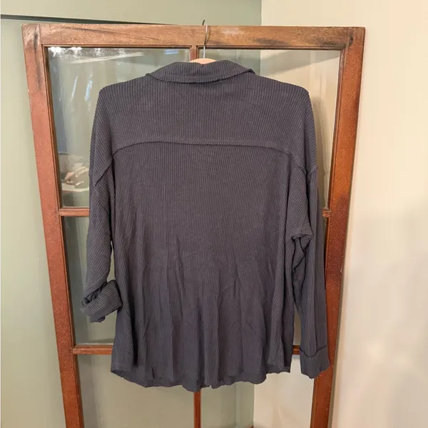 BKE Buckle Charcoal Grey Ribbed Boyfriend Layering Button-Up Shirt Jacket Small - Image 3