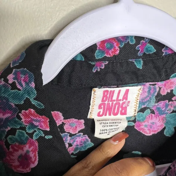 Billabong Women's Floral Button-Up Shirt‎ Size S 100% Cotton Black & Pink - Image 2