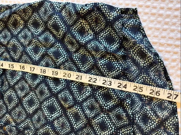 Converse Medium Navy Turquoise Blue Tile Geometric Henley Tank Top - Image 13
