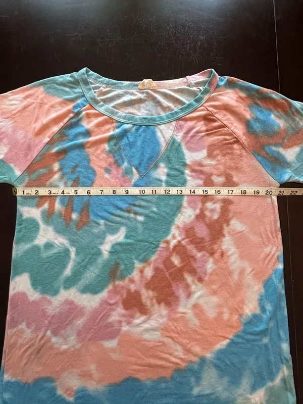 Boutique BiBi Tie-Dye T-shirt and Shorts set M - Image 2