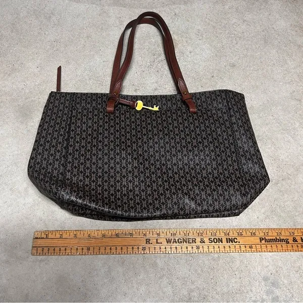 Fossil Women's Rachel Large Tote Bag In Black & Brown Monogram Zipper Top - Image 11