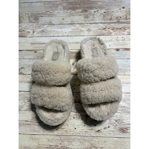 UGG Platform Slides Women's Size 6 Cream Fuzzy Slippers Shoes - Image 3