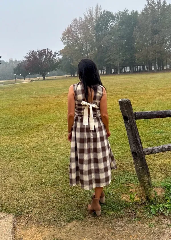 NWT TCEC Ruched Gingham Midi Dress Brown - Image 2