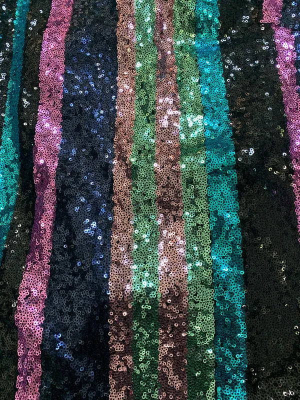 Belle Badgley Mischka Heather Rainbow Sequin Halter Mini Dress size 2. - Image 4