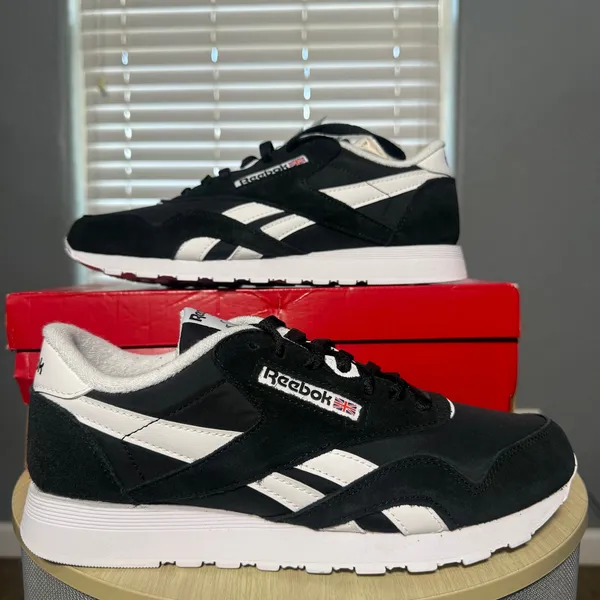 Reebok Unisex Classic Nylon Running Shoes, Black/White, US M9 W10.5 - Image 2