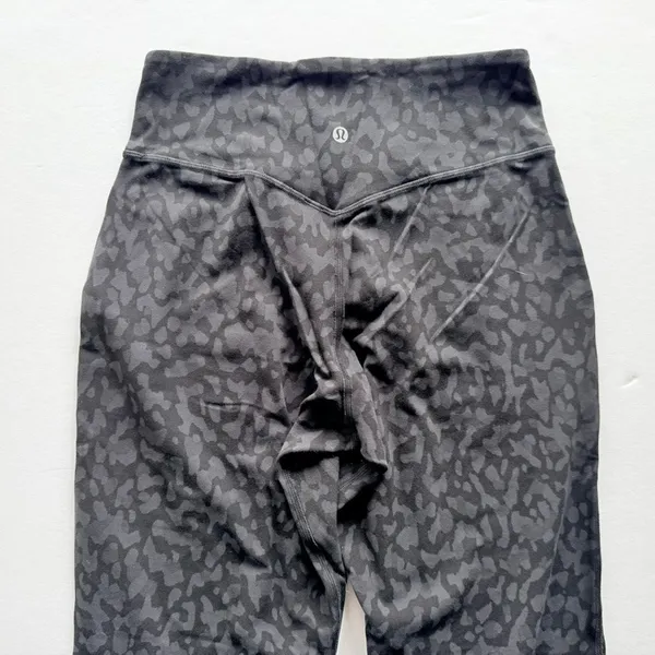 Lululemon Align Jogger Pant 28" Wild Thing Cheetah Camo Deep Coal Size 6 Comfort - Image 7