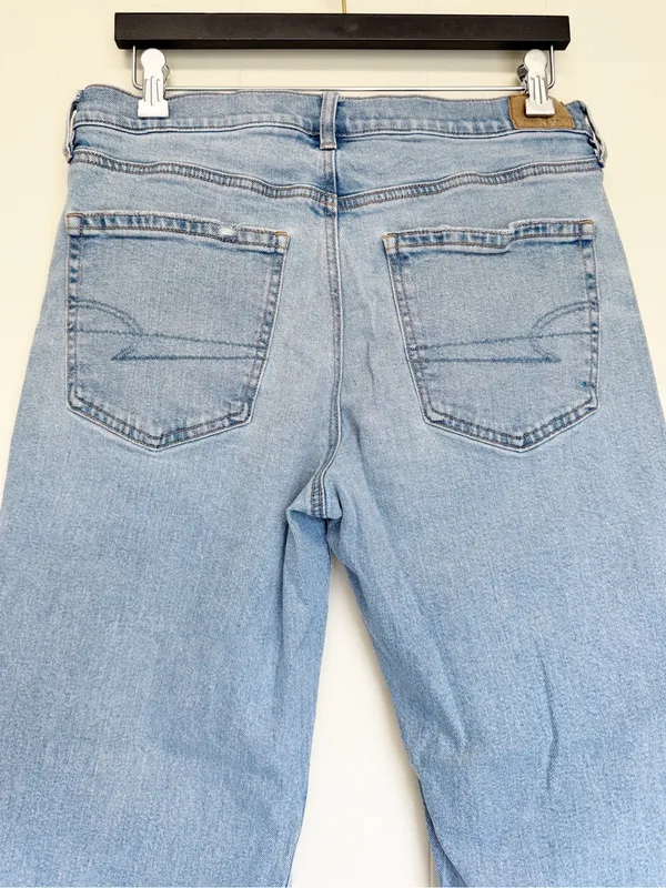 AMERICAN EAGLE Strigid Stovepipe Jeans Light Wash Size 8 X-Short - Image 5