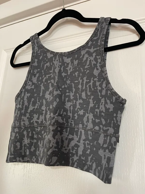 Lululemon tank (6) - Image 5