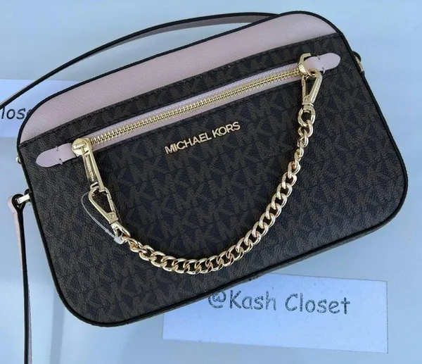Powder Blush Chain Crossbody Bag - Image 6