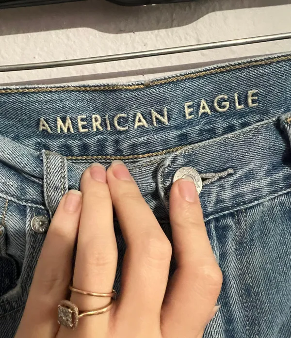 Mom Cropped Jeans Sz 8 - Image 5
