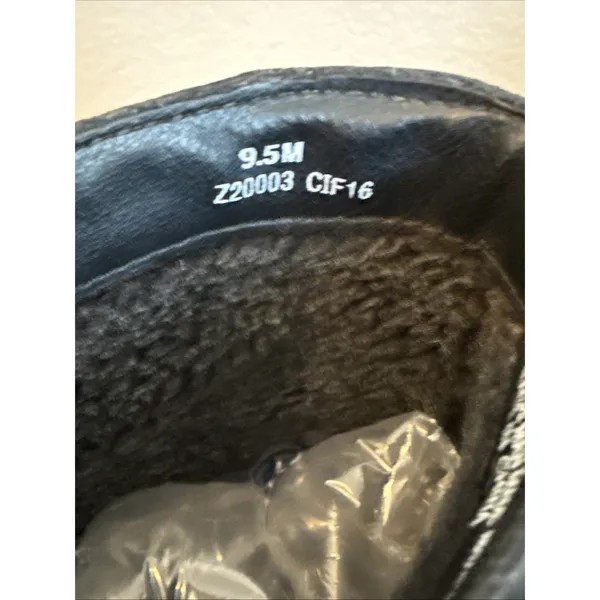 b.o.c Women's Black Suede Fleece‎ Lined Booties Size-9.5 - Image 5