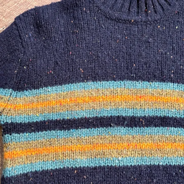 VTG J. CREW 100% Shetland Wool Black Stripe Mock Neck Sweater - Size S - Image 8