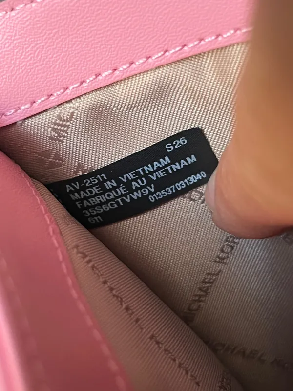 Michael Kors Wallet - Image 8