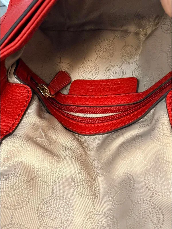 Michael Kors Red Pebbled Leather Crossbody Bag with Gold Chain Strap - Image 5