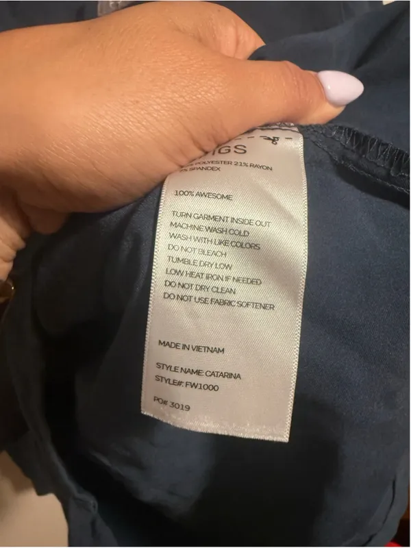 FIGS Scrubs Set Catarina & Zamora Jogger in Dark Harbour Blue- Size Medium Large - Image 4