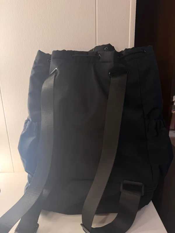 Beyond Yoga Black Drawstring Backpack Gym Bag - Image 4