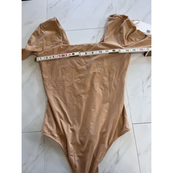 NWT Quince Second Skin Long Sleeve Bodysuit Size medium - Image 6