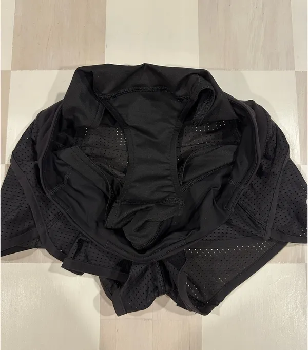Lululemon Black Mesh Speed Short - Image 6