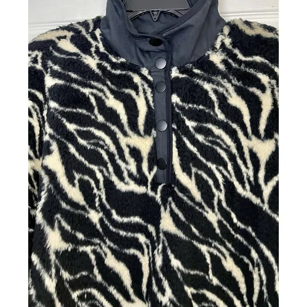 PacSun Zebra Print SzXL Cropped Sherpa Fleece Pullover – Black & Cream - Image 4