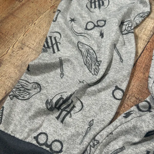 Harry Potter Wizarding World Gray Pajama Set Long Sleeve Joggers Large HP Print - Image 6