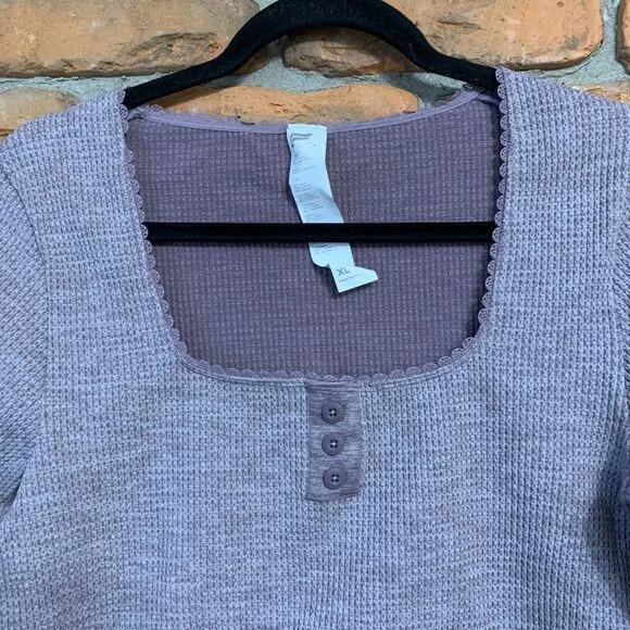 Fabletics Womens XL‎ Mauve Waffle Henley Cropped Long Sleeve Top LS2253733 - Image 2