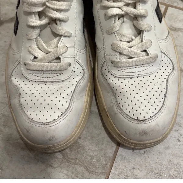 Veja V-10 Leather Sneakers Womens 7 White Black Low‎ Top Lace Up Shoes EUR 38 - Image 3