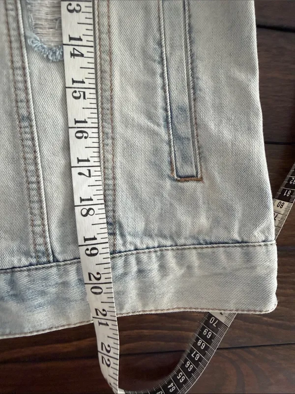 Mudd Distressed Denim Jean Jacket Women’s Size Large Blue Jean Jacket Y2K Style - Image 8