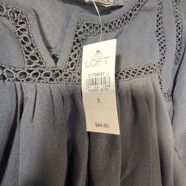 LOFT Small Charcoal Gray Ruffle Sleeve Lace Trim Blouse Business Office NEW - Image 4