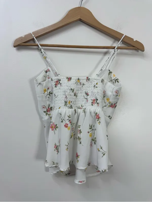 Abercrombie & Fitch White Floral Tie-Front Cami size XS - Image 3