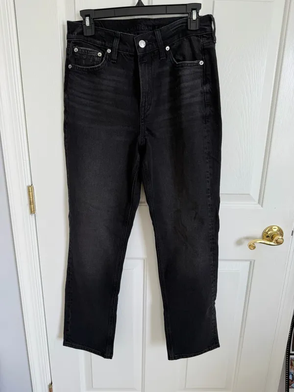 American Eagle High Rise Straight Jeans - Image 3