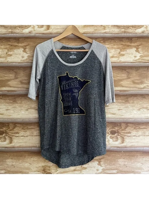 Minnesota Vikings “Show Your Horns” raglan sleeve ringer tee size large - Image 2