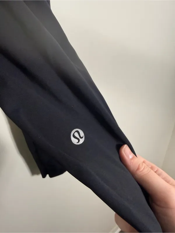 Lululemon Fast and Free 7/8 Tight Leggings Black 25” Non Reflective Size 4 - Image 9