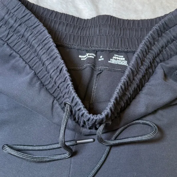 Old Navy Active Womens Size Medium Petites Dynafleece High-Rise Jogger Black - Image 7