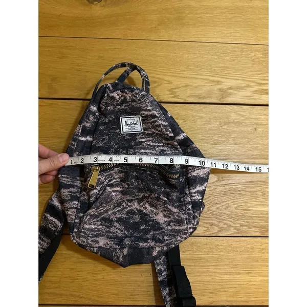 Herschel Supply Co. Nova Backpack patterned design - Image 8