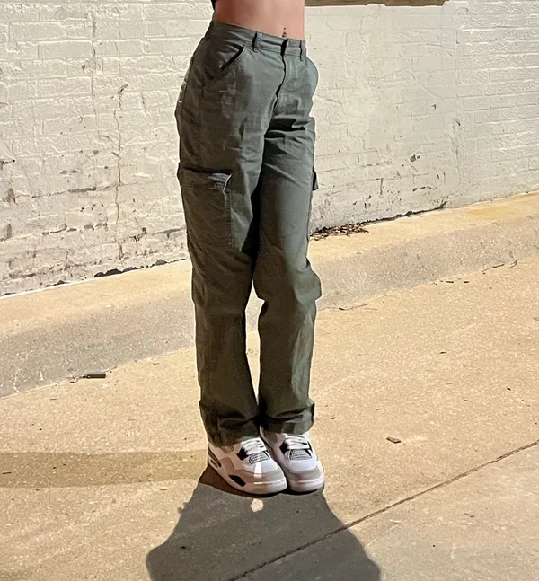 Hollister Green Cargo Pants - Image 2