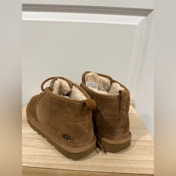UGG Neumel Chukka Boots Womens 7 Chestnut Suede Shearling Lined Lace Up - Image 5