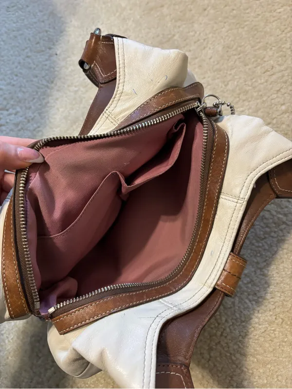 Coach Vintage Soho Hobo Bag - Image 5