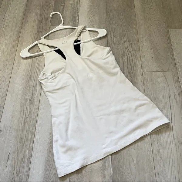 Beyond Yoga Tank Top caged v neck womens White (medium) activewear workout gym - Image 4