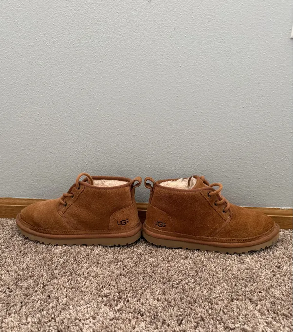 UGG Neumel Boots Women’s Chestnut - Image 3