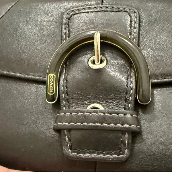 Vintage COACH Soho Black Leather Buckle Trifold Wallet - Image 11