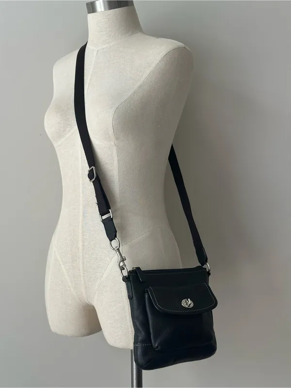 Coach Swingpack Crossbody Handbag - Image 5