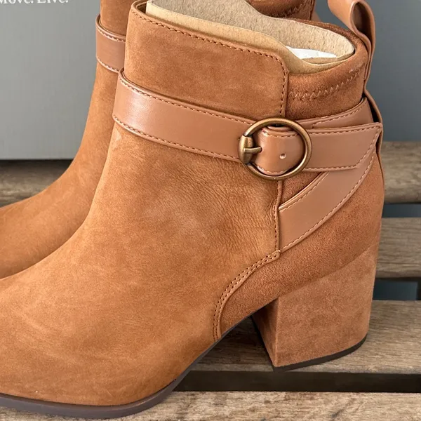 Vionic Tenley Ankle Boot Suede Leather Mid‎ Shaft Zip Closure Toffee 8M NIB - Image 5