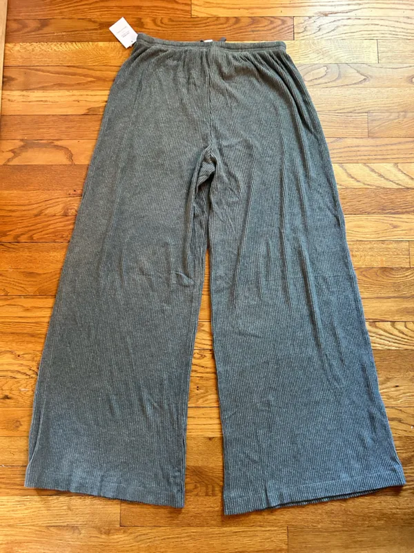 Auden Ribbed Wide-Leg Lounge Pants in Gray - Image 2