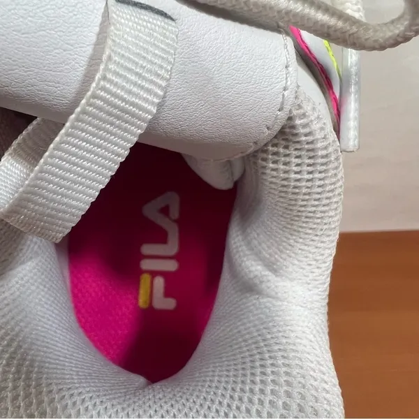 FILA Women’s Disrupter II Contrast Piping White Pink Yellow Shoe Size 6 #991 - Image 8
