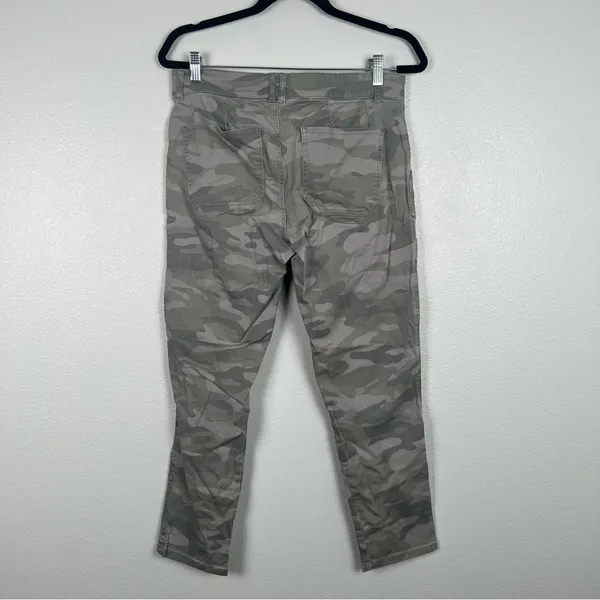 Democracy Camo Straight‎ Leg Pants Sz 8 - Image 5