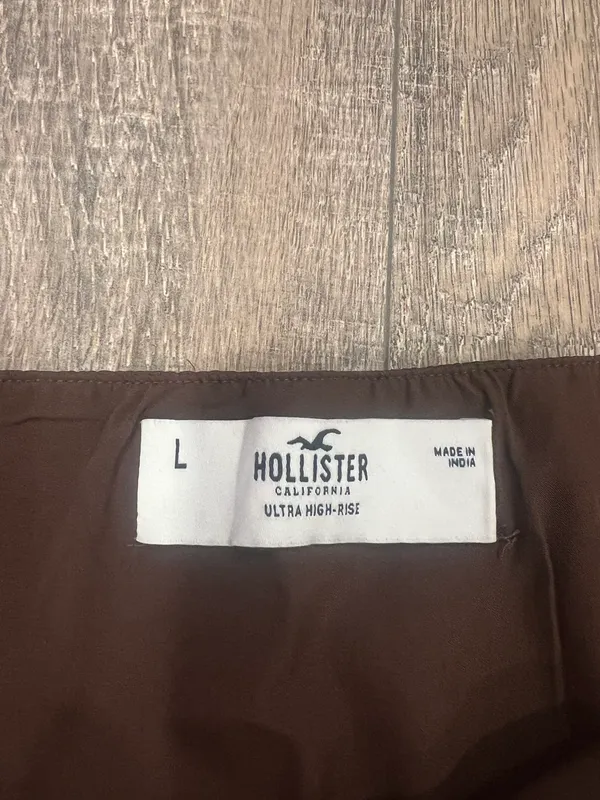 Hollister brown satin skirt - Image 4