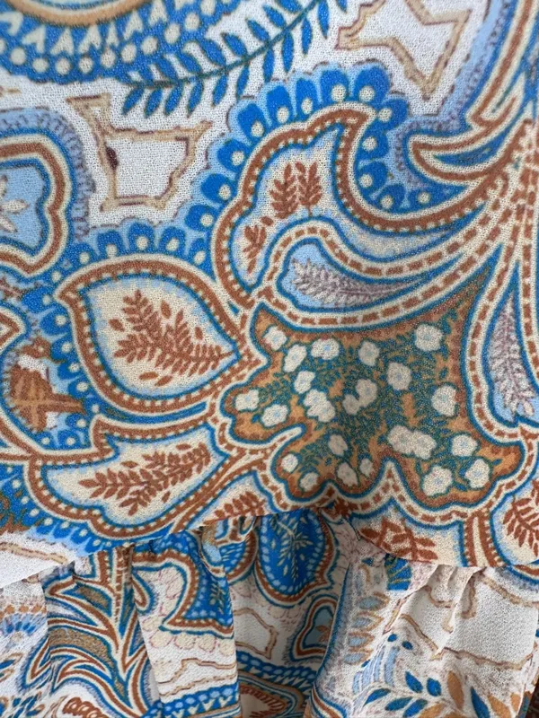 Vici Paisley Short Flutter Sleeve Top in Cream, Blue & Tan - Image 7