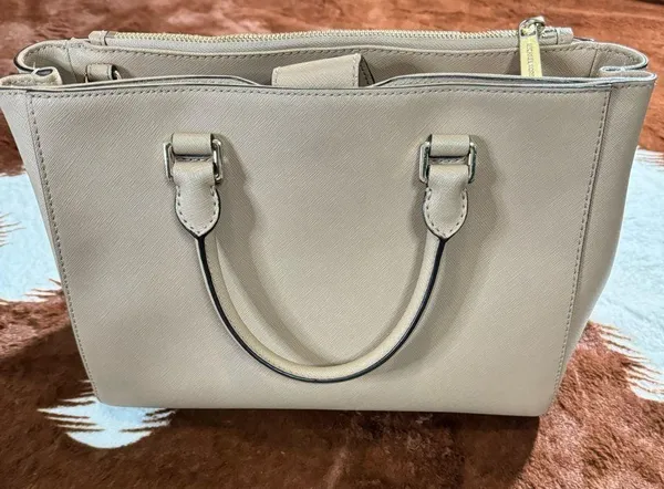Michael Kors Selma Medium Top Zip Satchel Bag Blossom - Image 2